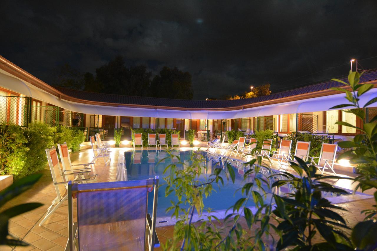 أغروبولي Hotel Residence La Darsena المظهر الخارجي الصورة
